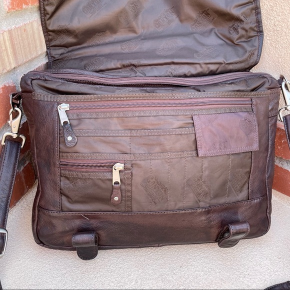 Canyon Outback Leather Goods Dark Brown Expandable Messenger Bag “ACN” debossed - Picture 4 of 14